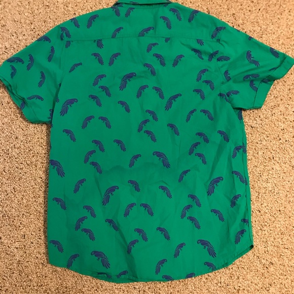 Button down short sleeve shirt - Picture 2 of 3